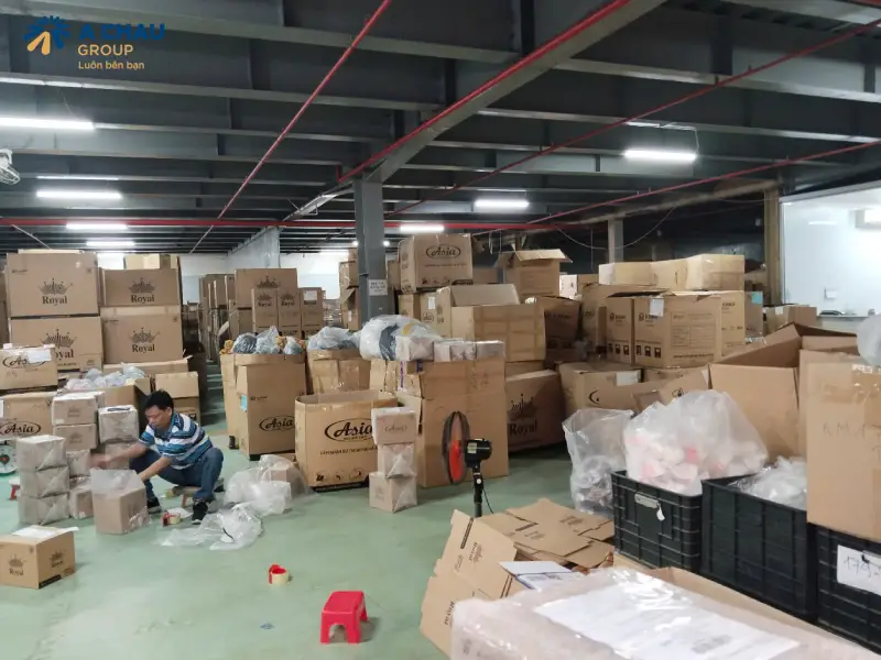 Báo giá mũ bảo hiểm quà tặng 2025 6 Á Châu ra đơn hàng ngàn mũ bảo hiểm mỗi ngày