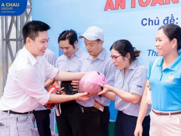 Những điều cần lưu ý khi đặt mũ bảo hiểm quà tặng khách hàng 2 Xác định đối tượng nhận quà để có chiến dịch đặt nón bảo hiểm quà tặng hợp lý