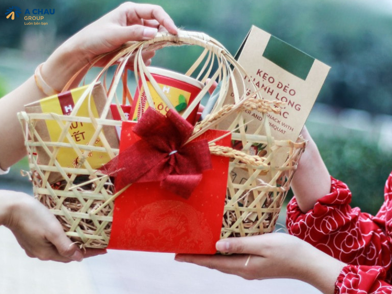 Top 105 quà tặng nhân viên các dịp lễ, sang trọng, ý nghĩa 13 Hộp qua, gói quà là dịp để công ty tặng quà tết cho nhân viên