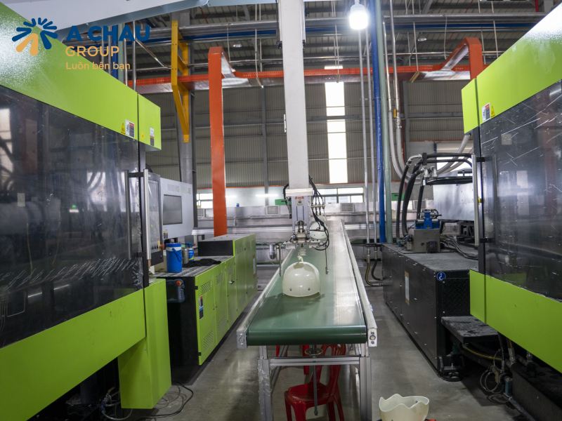Xưởng in nón bảo hiểm quà tặng tốt nhất 2025 7 Á Châu sản xuất xưởng in nón bảo hiểm quà tặng cho sự kiện doanh nghiệp bằng công nghệ hiện đại