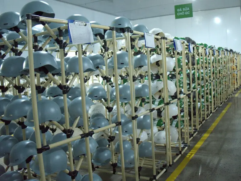 Xưởng in nón bảo hiểm quà tặng tốt nhất 2025 5 Công ty á châu sản xuất mũ bảo hiểm số lượng lớn theo yêu cầu