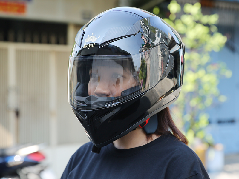 Nhựa nguyên sinh là nhựa gì? Vai trò trong sản xuất mũ bảo hiểm 7 Mũ bảo hiểm chống tia uv M138B