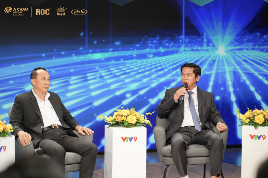 Á Châu Group đồng hành cùng VTV9: TỌA ĐÀM “Mũ bảo hiểm kém chất lượng – Lá chắn giả, hiểm họa thật” 2 Tổng giám đốc Tập đoàn Quốc Tế Á Châu - Ông Mai Văn Thuận trả lời tại tọa đàm