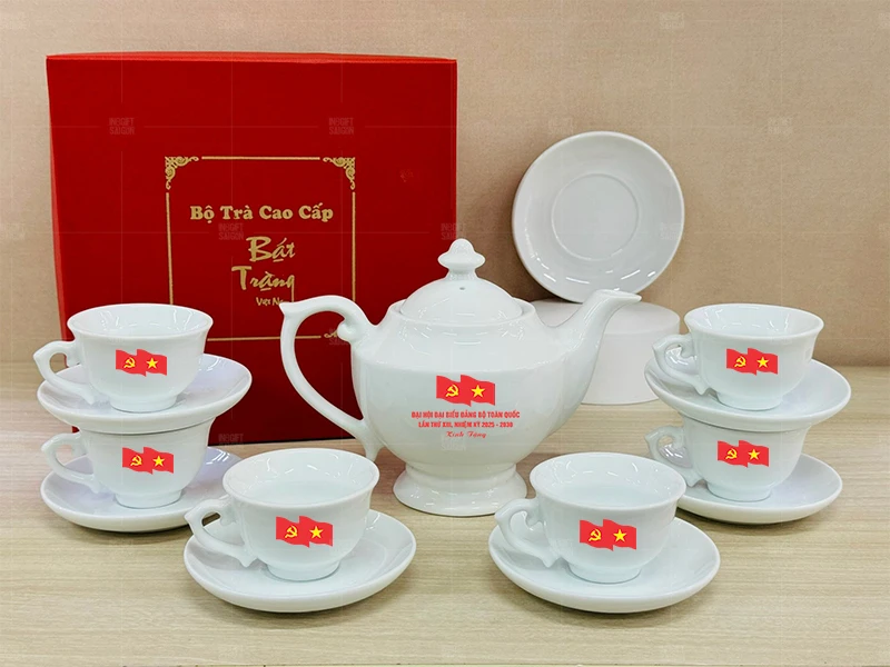 15 quà tết doanh nghiệp nên mua xuân 2026 13 Bộ ấm sứ in logo quà tặng doanh nghiệp nhân dịp tết