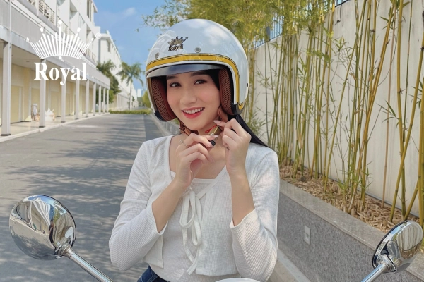 Mũ bảo hiểm nữ