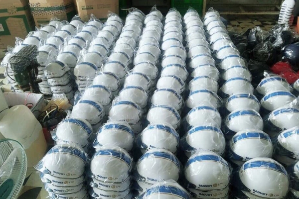 Những lỗi thường gặp khi đặt nón bảo hiểm quà tặng