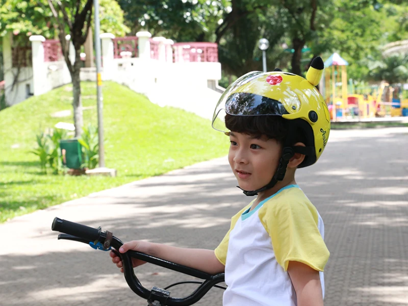 Giải đáp: Trẻ em bao nhiêu tuổi phải đội mũ bảo hiểm? 1 Quy định pháp luật về Trẻ em bao nhiêu tuổi phải đội mũ bảo hiểm