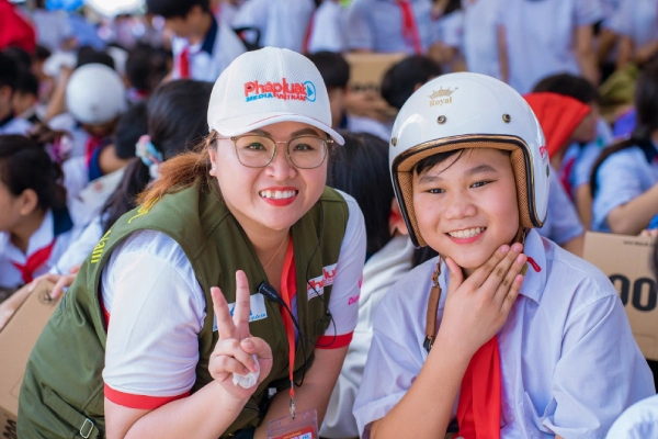 Mũ bảo hiểm học sinh