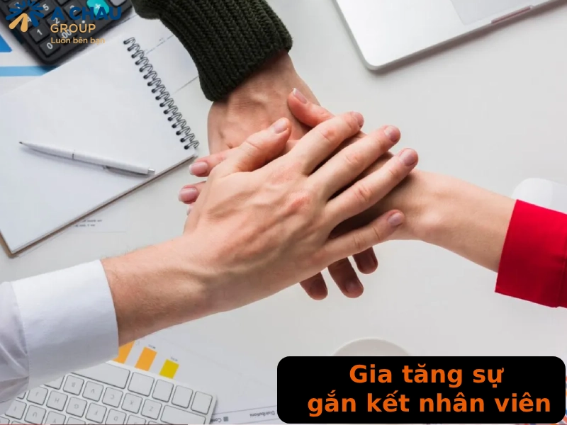 Mũ bảo hiểm quảng cáo tặng nhân viên nội bộ giúp Gia tăng sự gắn kết nhân viên cảm nhận sự quan tâm từ doanh nghiệp