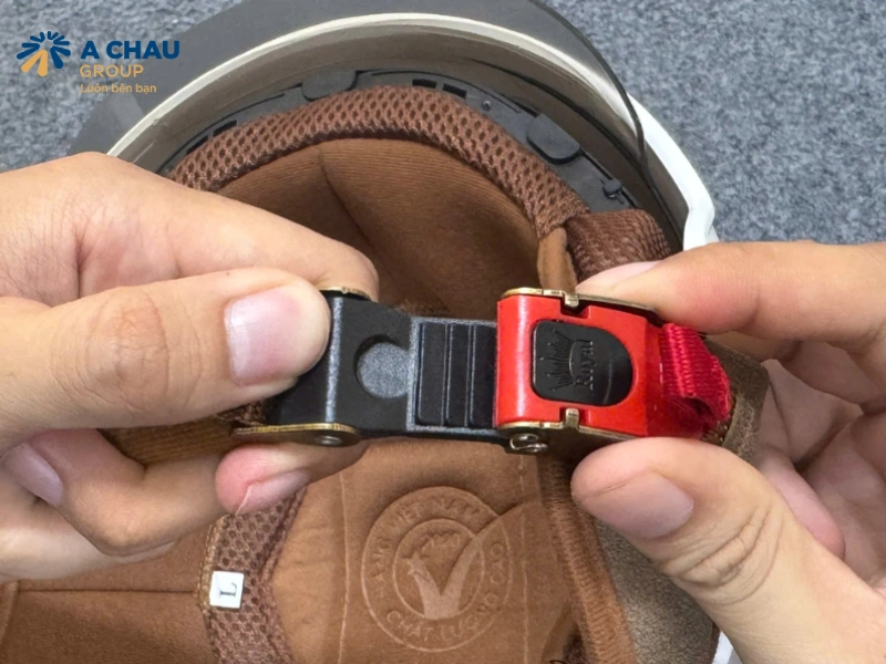 Hiểu đúng về mũ bảo hiểm trước khi sửa 