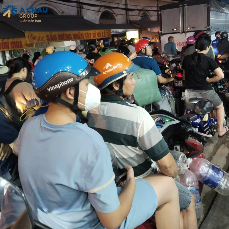 Doanh nghiệp nhỏ có nên dùng mũ bảo hiểm để quảng bá thương hiệu vì tăng tiếp cận tự nhiên