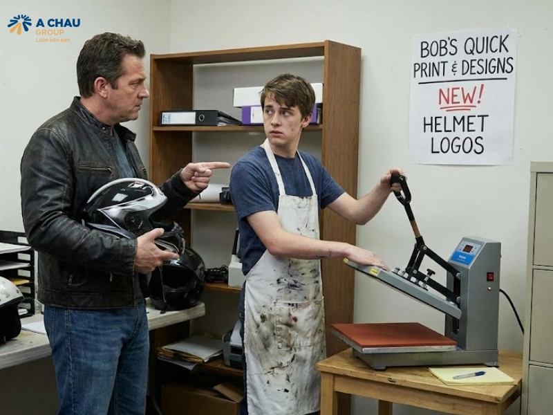 Sai lầm khi in logo trên nón bảo hiểm quà tặng là chọn sai đơn vị uy tín