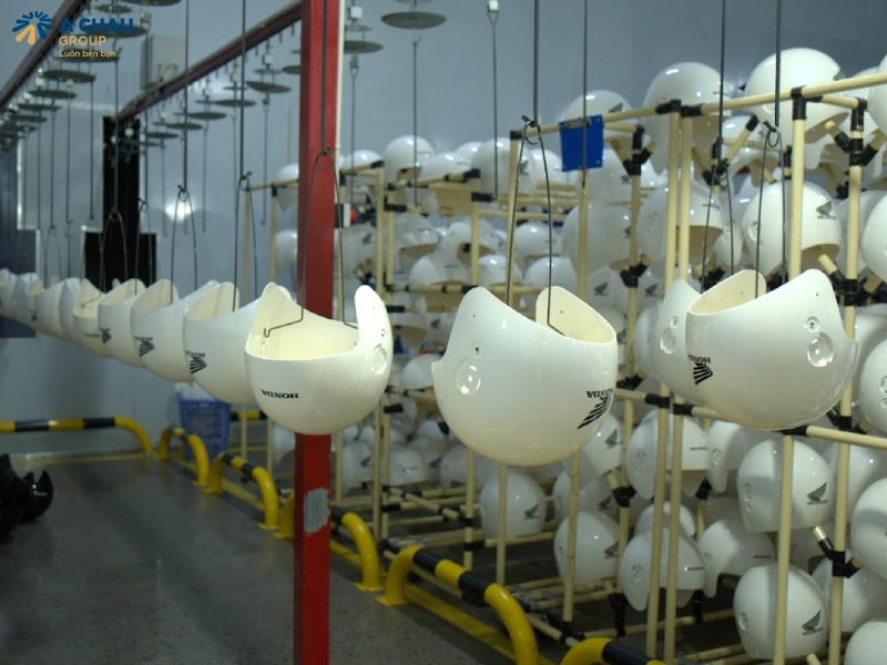 Mẫu sơn nón bảo hiểm theo yêu cầu