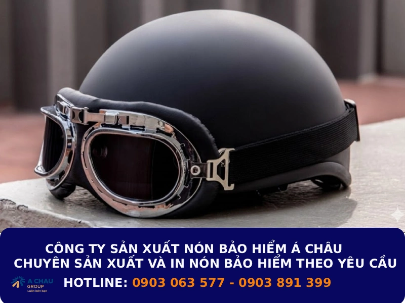 Mũ bảo hiểm phi công là dòng sản phẩm dòng mũ bảo hiểm được gắn kính phi công rời 