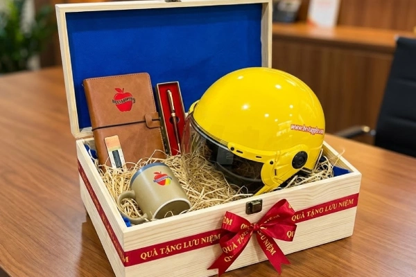 Quà lưu niệm công ty