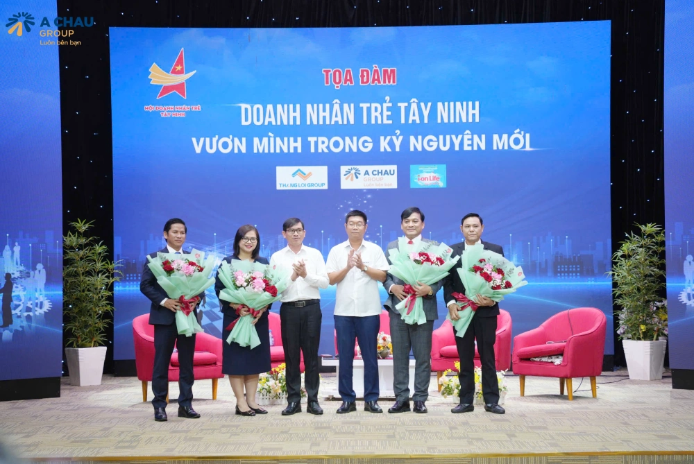 Tổng giám đốc Mai Văn Thuận tại buổi tọa đàm doanh nghiệp trẻ Tây Ninh