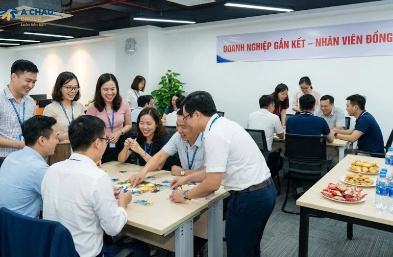 Tăng kết nối nhân viên nội bộ doanh nghiệp nên đặt in nón bảo hiểm