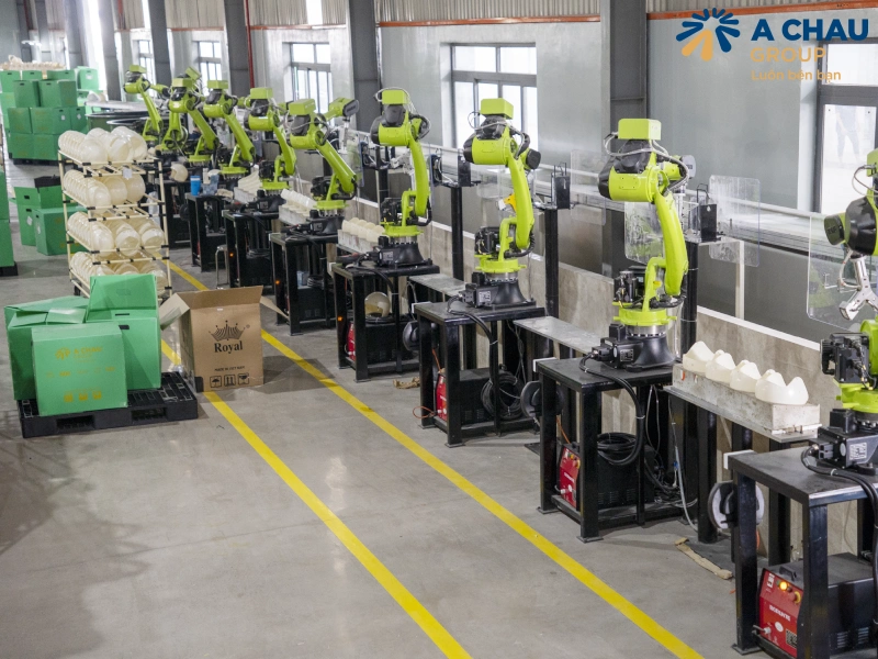 Công ty sản xuất nón bảo hiểm Á Châu nhận in mũ bảo hiểm số lượng ít từ 100 chiếc