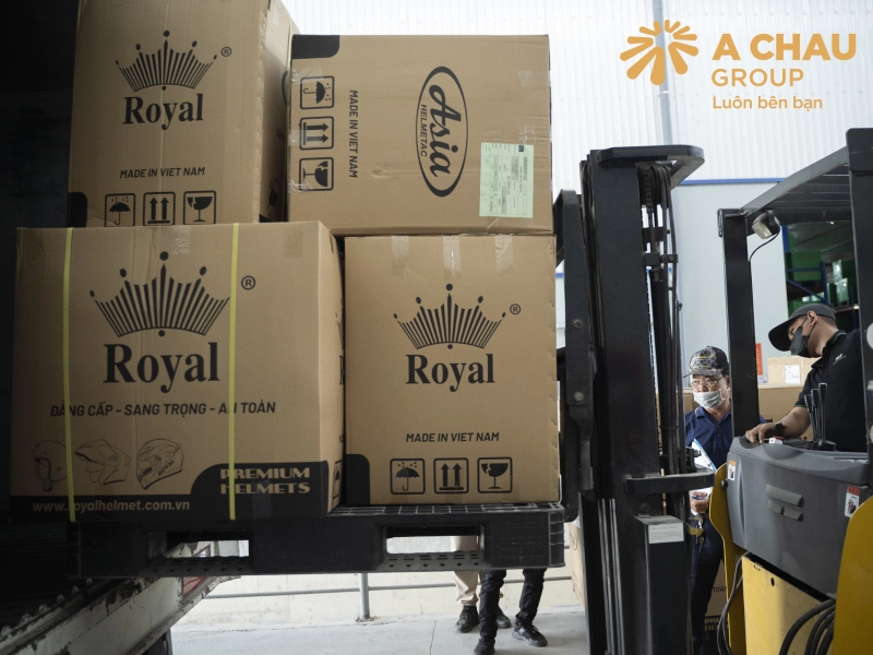 Kiểm tra, đóng gói và giao hàng