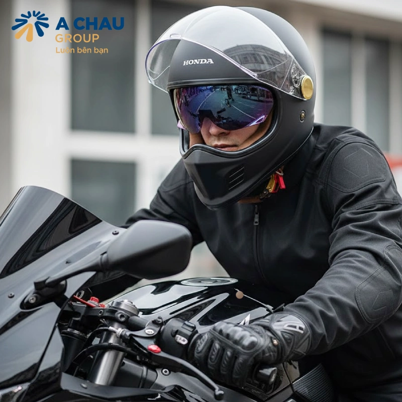 Mũ bảo hiểm đang hot 5: Fullface gọn nhẹ 