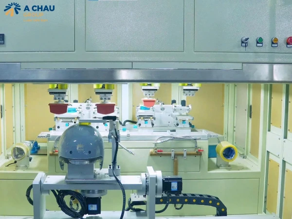 Nên in lụa hay in decal trên mũ bảo hiểm quảng cáo?