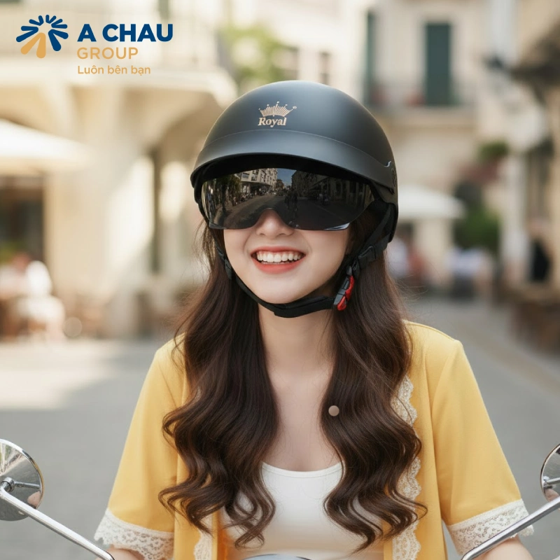 Nón bảo hiểm hot trend 2: Mũ bảo hiểm có kính râm và khả năng chống nắng, chống bụi