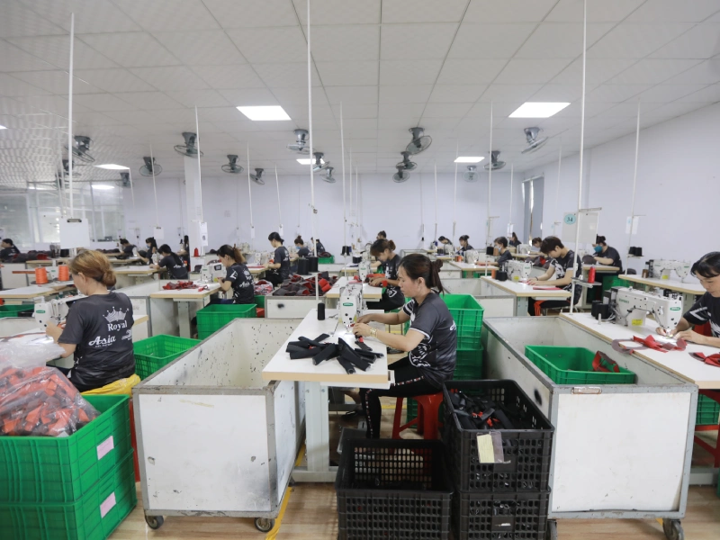 Mua quà tặng doanh nghiệp hcm tại công ty sản xuất