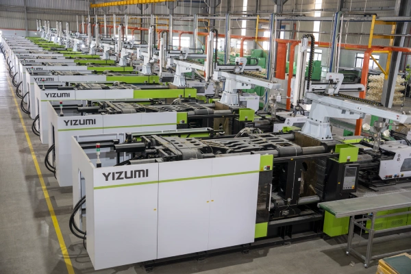 Nhà máy sản xuất mũ bảo hiểm quảng cáo