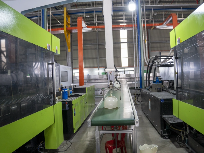 Mũ bảo hiểm rẻ nhất tại nhà sản xuất là 83.000