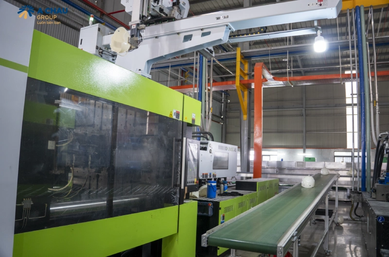 Hình ảnh nhà máy sản xuất nón bảo hiểm đạt chuẩn chất lượng cao