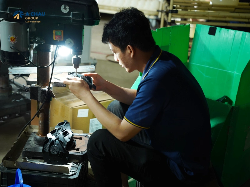 Hình ảnh nhà máy sản xuất nón bảo hiểm đạt chuẩn chất lượng cao